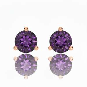 Pendientes de oro de 14 quilates con alejandrita, pendientes de tuerca de alejandrita estilo Martini de 3 puntas, pendientes con la piedra de nacimiento de junio, pendientes delicados, regalo para ella - Product Image 3