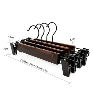 Productos más vendidos: Perchas de madera personalizadas con logotipo, perchas de madera de alta calidad para abrigos. - Product Image 6