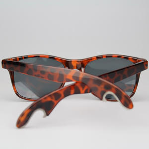 Gafas de sol retro aprobadas por CE UV400 Unisex logotipo personalizado Azul Rojo verde moda negro blanco paleta PC amarillo púrpura al aire libre - Product Image 5