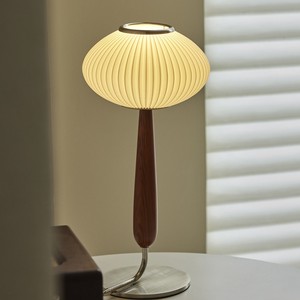 Lámpara de mesa retro E27 con interruptor LED y base de madera para dormitorio, estudio o lectura - Product Image 3