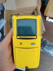 เครื่องตรวจจับก๊าซหลายชนิดแบบพกพาและทนทาน BW II ชนิดปั๊มดูด LEL,O2,CO,H2S - Product Image 1