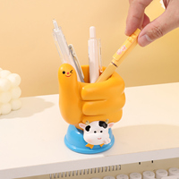 Porte-stylo en résine en forme de trophée de dessin animé, organisateur de bureau mignon en forme de coupe, décoration pour la maison et le bureau, cadeau fantaisie amusant