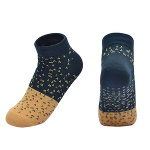 Chaussettes Pilates professionnelles en coton peigné de yoga antidérapantes pour femmes - Product Image 6