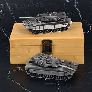 Miniatura de Tanque de Bronce Antiguo a <span class=keywords><strong>Escala</strong></span> 1/72 - Figura Mecánica Fundida a Presión |   Regalo Coleccionable de Estilo Industrial Vintage - Product Image 6