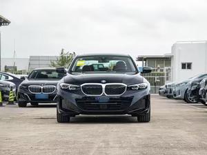 BMW i3 2026 Eléctrico Puro, 286hp, Carga Rápida, Sedán de 4 Puertas y 5 Asientos, Velocidad Máxima 180km/h, NEDC 501-600km, 70-90kWh - Product Image 2
