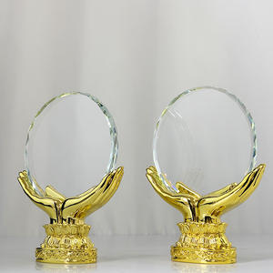 Manecillas doradas <span class=keywords><strong>de</strong></span> resina con placa circular <span class=keywords><strong>de</strong></span> cristal transparente Trofeo <span class=keywords><strong>de</strong></span> premio - Product Image 4
