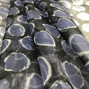 Vente en gros 5mm soie <span class=keywords><strong>Organza</strong></span> <span class=keywords><strong>tissu</strong></span> numérique <span class=keywords><strong>imprimé</strong></span> pour robes mariages rideaux fille Costumes canapés coussins - Product Image 5