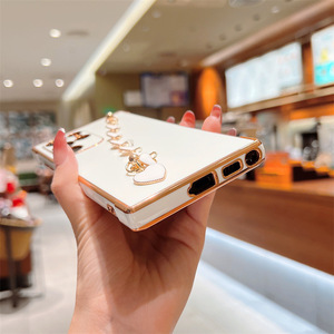 Lady Women Style Galvanoplastie Love Heart Bracelet Phone Case Soft Shell pour Samsung S24 S23U <span class=keywords><strong>Galaxy</strong></span> S22 A15 A54 - Product Image 6