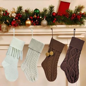 Juego de 4 Calcetines Navideños Tejidos, Decoraciones Navideñas, Bolsas de Regalo para Dulces, Adornos Colgantes para Chimenea del Hogar - Product Image 3