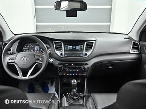 Hyundai Tucson Diésel 2.0 CRDi Automático, SUV Compacto, Vehículo Familiar Confiable con Excelente Economía de Combustible y Tecnología Chip - Product Image 5