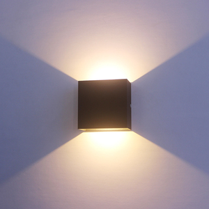 Lampada <span class=keywords><strong>da</strong></span> <span class=keywords><strong>parete</strong></span> verticale moderna semplice <span class=keywords><strong>Applique</strong></span> buon prezzo immagine di vendita calda COB decorazione d'interni <span class=keywords><strong>design</strong></span> <span class=keywords><strong>parete</strong></span> 3D sensazione forte - Product Image 3