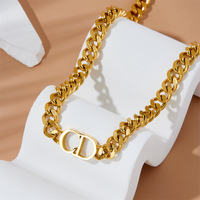 Ensemble de bijoux pour femme en acier inoxydable plaqué or 18 carats, sans ternissement, avec chaîne cubaine épaisse et pendentif lettre initiale CD, vente en gros