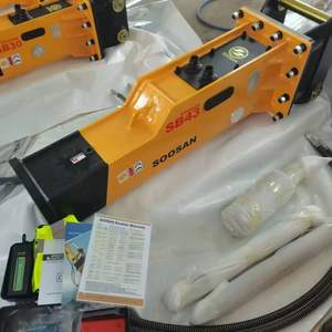 SOOSAN SB43, brise-roche hydraulique de type boîte, corps principal, produit, approvisionnement direct en usine, garantie d'un an, caractéristiques standard incluses - Product Image 2