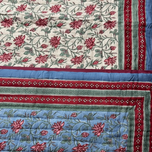 Prix de gros, conception de courtepointe vintage indienne Kantha imprimée, courtepointe en coton cousue à la main, motif imprimé pour couvre-lit Gudari pour hôtel - Product Image 1