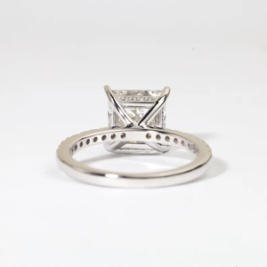 Anillo de compromiso de diamante de laboratorio con corte princesa premium en oro blanco, moderno, solitario, minimalista, joyería fina para regalo nupcial. - Product Image 2