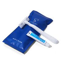 Ensemble d'articles de toilette jetables de luxe Deep Blue pour hôtel, kit de produits de toilette haut de gamme avec pantoufles en molleton denim