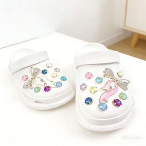<span class=keywords><strong>Adornos</strong></span> Elegantes <span class=keywords><strong>para</strong></span> <span class=keywords><strong>Zapatos</strong></span> con Lazo, Decoración <span class=keywords><strong>de</strong></span> Lujo con Pedrería Colorida, Cristales Brillantes <span class=keywords><strong>para</strong></span> Sandalias, Regalos - Product Image 4