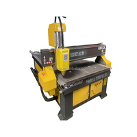 Machine de découpe CNC pour bois et nid d'abeille en aluminium, commande PLC, haute précision, moteur de broche 3,2 kW, aspiration des poussières, aluminium