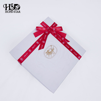 Boîte cadeau rigide blanche de luxe personnalisée avec ruban rouge et nœud pour emballage de coffret cosmétique et soins de la peau, logo en feuille d'or, vente en gros usine