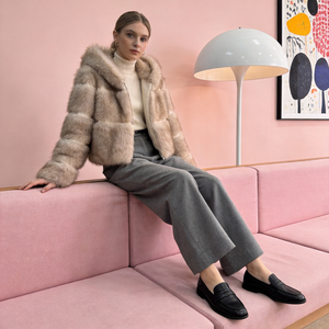 <span class=keywords><strong>Cappotto</strong></span> Corto <span class=keywords><strong>con</strong></span> <span class=keywords><strong>Cappuccio</strong></span> <span class=keywords><strong>in</strong></span> Finta <span class=keywords><strong>Pelliccia</strong></span> di Volpe a Righe per Donne, Giacca Invernale Calda e Morbida Beige, Abbigliamento Esterno alla Moda - Product Image 2
