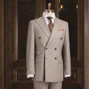 Abito Formale da Uomo Serie Personalizzata di Alta Gamma MTM, Abito Doppiopetto a Sei Bottoni con Tre Tasche, Risvolto Artigianale con Foro - Product Image 1