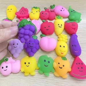 Lot de jouets mochi squishy de Pâques en gros, mini-squishies mochi pour fêtes d'enfants, jouets anti-stress kawaii, cadeaux d'anniversaire - Product Image 4