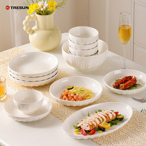 Assiettes creuses et peu profondes TRESUN China, blanches et embossées, 7-8 pouces de large, pour servir salade, dessert, fruits, soupe. - Product Image 2