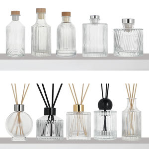 Bouteille de recharge de diffuseur d'arôme de roseau en verre vide de luxe de 150ml décorative à la main - Product Image 3