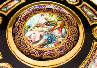 Petite table basse ronde antique sculptée à la main Table basse sculptée en teck classique Table d'appoint dorée pour canapé de luxe
