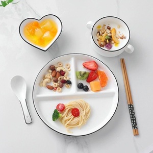 Assiette en porcelaine à trois <span class=keywords><strong>compartiments</strong></span> multifonctionnelle pour le contrôle des portions, usage domestique, haute esthétique, peinte sous glaçure - Product Image 3