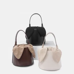 2024 moda rahat deri kova çanta kıdemli doku kız omuz çantaları bayanlar küçük Retro çanta