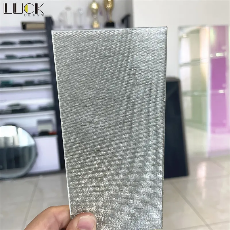 High Quality 6mm 8mm Low Iron Tempered Shatterproof Window Wired Glass