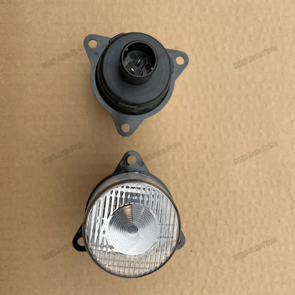 5801738337 5801908388 lampada di direzione della lampada laterale per i nuovi pezzi di ricambio del camion EuroCargo europeo Iveco 2015