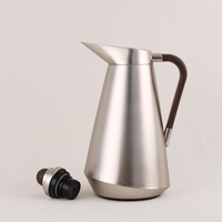 Carafe isotherme élégante de 1L avec corps en plastique et intérieur en verre rose, pot à café arabe