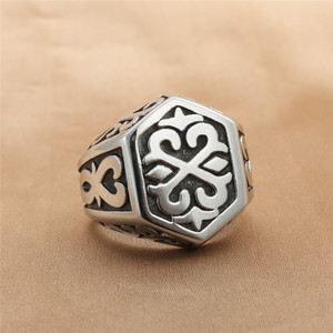 Bague hexagonale en argent pour homme, bijoux géométriques rétro punk, cadeau - Product Image 1