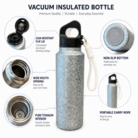 Nouvelle bouteille d'eau en titane pur à double paroi isolée sous vide de 20 oz, personnalisée, pour boissons chaudes et froides, avec couvercle rabattable et deux poignées, idéale pour les cadeaux