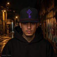 Casquette Trucker 5 Panneaux Vintage Personnalisée avec Broderie, Visière en Mousse et Filet, Style Urbain Chicano Côte Ouest, Vente en Gros