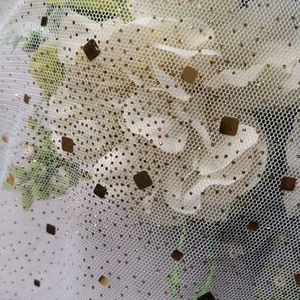 Alta Qualidade Multicolor Bordado Vestido De Casamento <span class=keywords><strong>Lace</strong></span> Tecido Firework Bronzing Plus Square Size Punching Sequin <span class=keywords><strong>Fabric</strong></span>