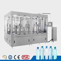 Máquina 3 en 1 para llenado de agua en venta, enjuague, llenado y tapado de botellas PET, planta embotelladora de agua pura, precio de fábrica