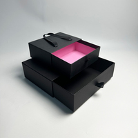 Individuelles Logo Schwarze Stabile Karton Haarperücken Kleine Geschenkbox Schubladenschachtel aus Recycelten Materialien mit Bandgriff für Socken