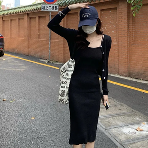 Autumn Sexy Slim-Fit Dress Set Kurze Strickjacke und gestreiftes sexy <span class=keywords><strong>Slip</strong></span> Dress <span class=keywords><strong>Knit</strong></span> Zweiteiliges Set für Frauen - Product Image 4