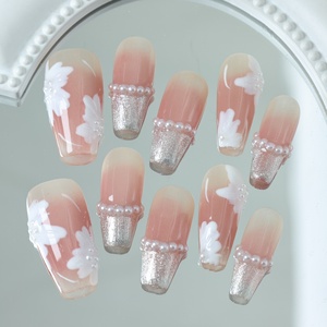 Prix d'usine, vente en gros : Faux ongles à presser faits main, couvrance totale, forme cercueil moyenne, en acrylique de luxe, motif étoile et papillon - Product Image 4