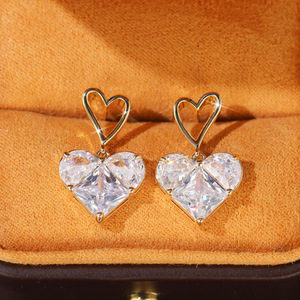 Orecchini pendenti a forma di cuore, stile romantico, accessori per l'orecchio da indossare tutti i giorni - Product Image 4