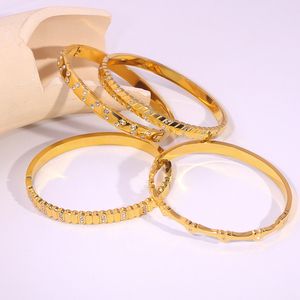 Buona buona nuova tendenza 18K placcato oro ampio braccialetti regalo in acciaio inossidabile gioielli bracciale alto polsino Chunky lucido per le donne - Product Image 2