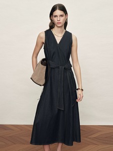 2026 Sommer Neuer Stil Französisches Retro-Hofkleid Hochgeschnittenes Figurbetontes Ärmelloses Jeanskleid Langes Kleid für Damen - Product Image 3