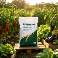Poudre soluble NPK 15-30-15+TE directement de l'usine pour l'enracinement des plants, la phase de germination pré-fleurissement, FOB Qingdao, étiquette OEM