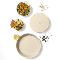 Mat Beige Polypropyleen Kom Met Plastic Borden En Kommen Met Een Diameter Van 11Cm