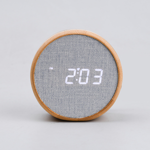 Đồng Hồ Ánh Sáng Kỹ Thuật Số Khung Gỗ Tre Cá Tính Hình Tròn Cheep Phòng Ngủ Làm Theo Yêu Cầu - Product Image 3