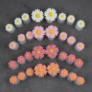 ที่คั่นนิ้วเท้าซิลิโคนลายดอกเดซี่ 8 ชิ้น สีลูกกวาด อุปกรณ์แยกนิ้วเท้า สำหรับทำเล็บมือ เล็บเท้า ดูแลเล็บ ทำเล็บ จัดแต่งเล็บ - Product Image 1