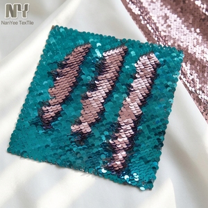 ผ้าปักเลื่อมสีชมพูและสีเขียวอมฟ้าแบบกลับด้านได้ ยี่ห้อ Nanyee <span class=keywords><strong>Textile</strong></span> ขายดี - Product Image 3